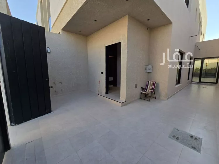 دور للبيع في شارع ذهبان, حي شبرا, مدينة الرياض, منطقة الرياض صورة 4