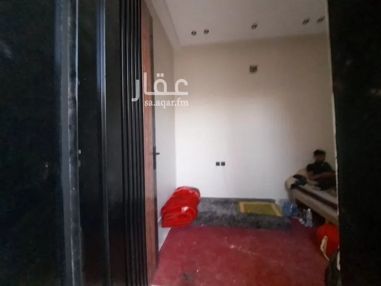 فيلا للبيع في شارع المضة, حي العريجاء الغربي, مدينة الرياض, منطقة الرياض صورة 2