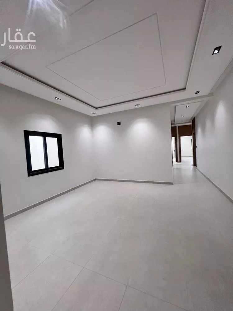 دور للبيع في شارع محمد بن صاف, حي عكاظ, مدينة الرياض, منطقة الرياض صورة 2