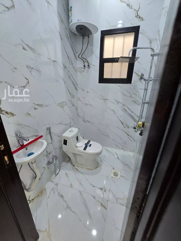 فيلا للبيع في شارع بيضاء نثيل, حي العريجاء الغربي, مدينة الرياض, منطقة الرياض 15