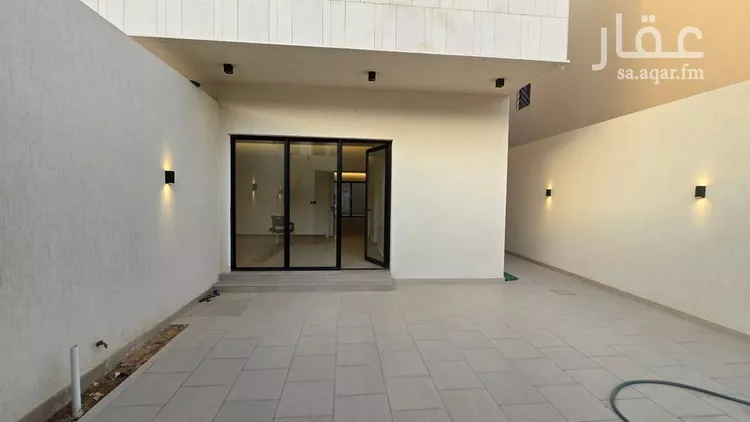 دور للبيع في شارع المحبورة, حي الحزم, مدينة الرياض, منطقة الرياض صورة 3