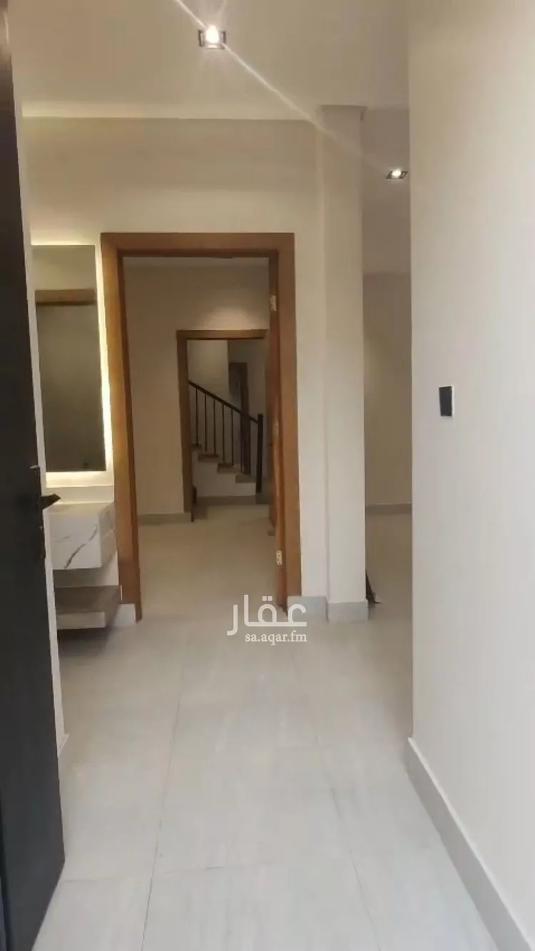 فيلا للبيع في شارع بيضاء نثيل, حي العريجاء الغربي, مدينة الرياض, منطقة الرياض صورة 4