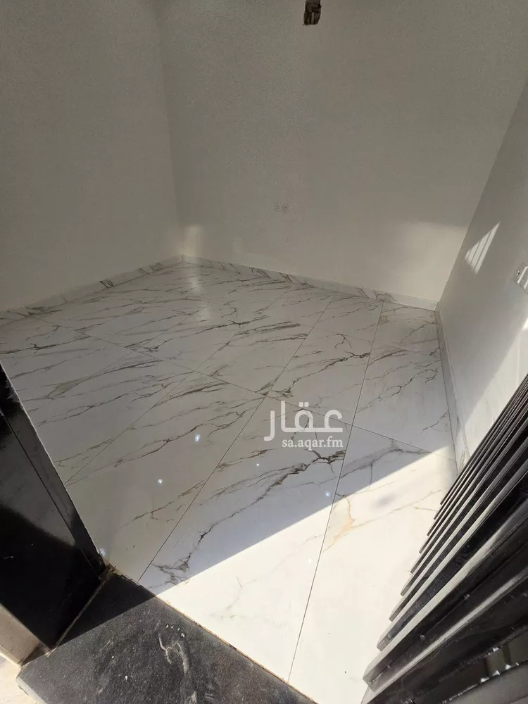 فيلا للبيع في شارع بيضاء نثيل, حي العريجاء الغربي, مدينة الرياض, منطقة الرياض 23