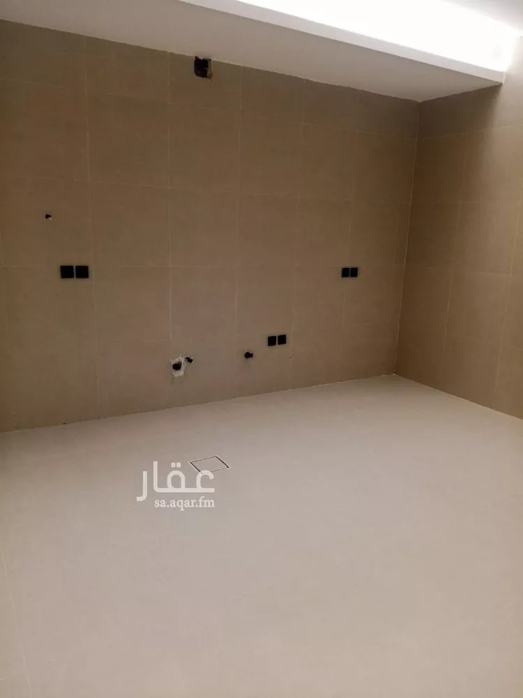 دور للبيع في شارع يزيد الحميري, حي بدر, مدينة الرياض, منطقة الرياض 8