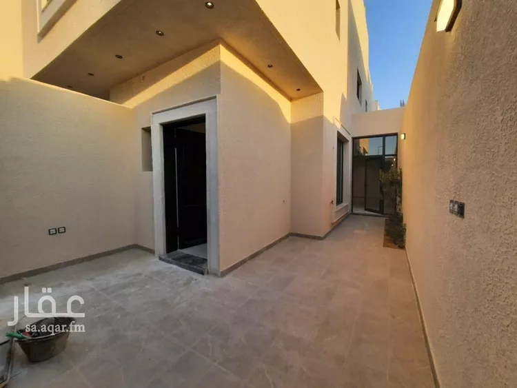 دور للبيع في شارع عبدالله المطرودي, حي الزهرة, مدينة الرياض, منطقة الرياض صورة 3
