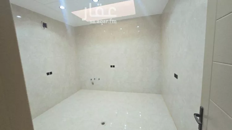 فيلا للبيع في شارع وادي ارثد, حي أحد, مدينة الرياض, منطقة الرياض صورة 2