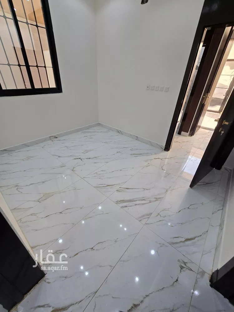 فيلا للبيع في شارع بيضاء نثيل, حي العريجاء الغربي, مدينة الرياض, منطقة الرياض 24