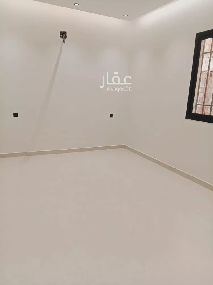 دور للبيع في شارع يزيد الحميري, حي بدر, مدينة الرياض, منطقة الرياض 5