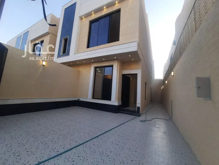 فيلا للبيع في شارع الحارث بن كلدة الثقفي, حي العوالي, مدينة الرياض, منطقة الرياض صورة 3