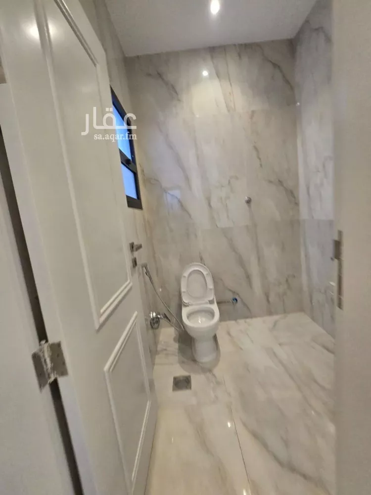 دور للبيع في شارع باب الشام, حي السويدي, مدينة الرياض, منطقة الرياض صورة 3