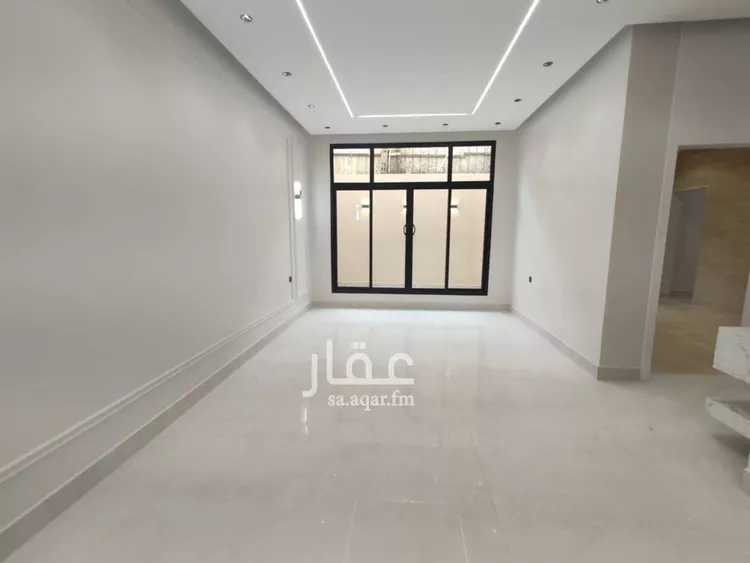 فيلا للبيع في شارع العنادية, حي العريجاء الغربي, مدينة الرياض, منطقة الرياض صورة 5