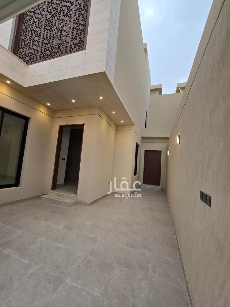 Villa for Sale in Riyadh Tuwaiq 18