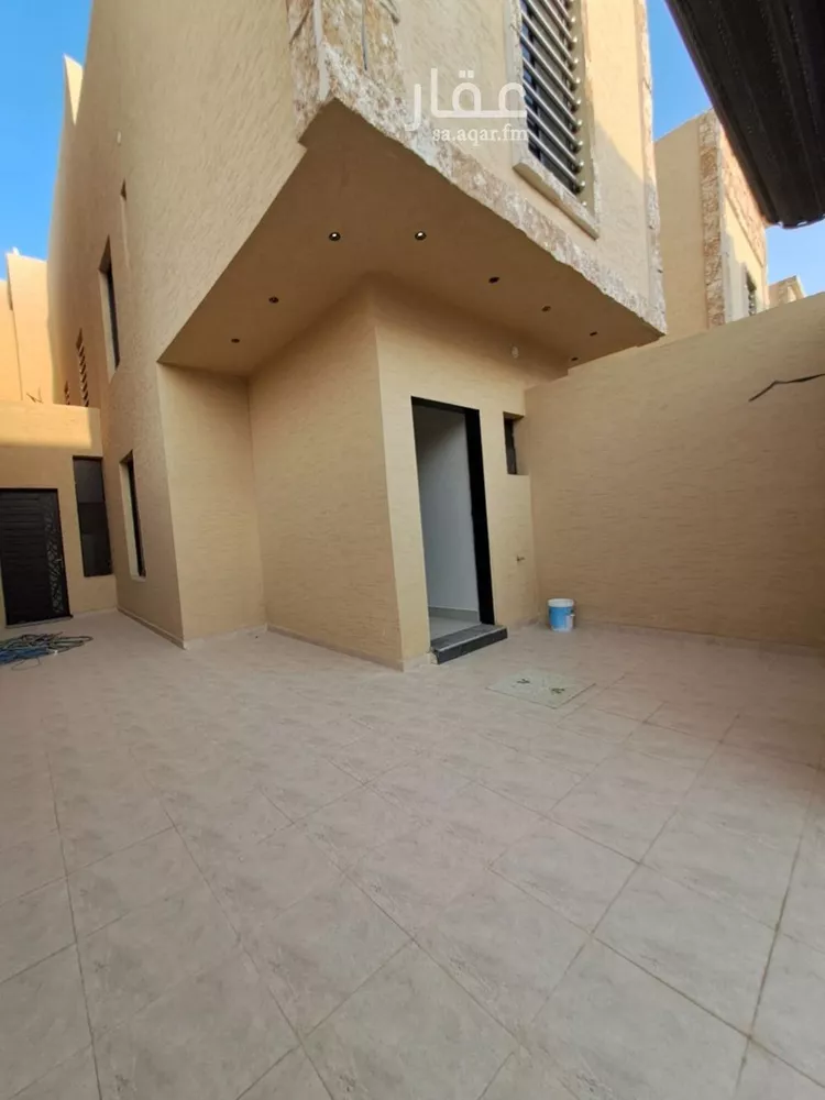 Floor for Sale in Riyadh Tuwaiq 6