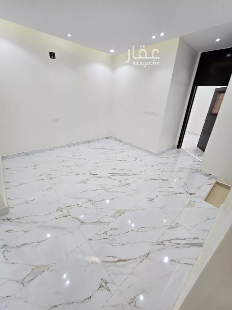 فيلا للبيع في شارع بيضاء نثيل, حي العريجاء الغربي, مدينة الرياض, منطقة الرياض 18