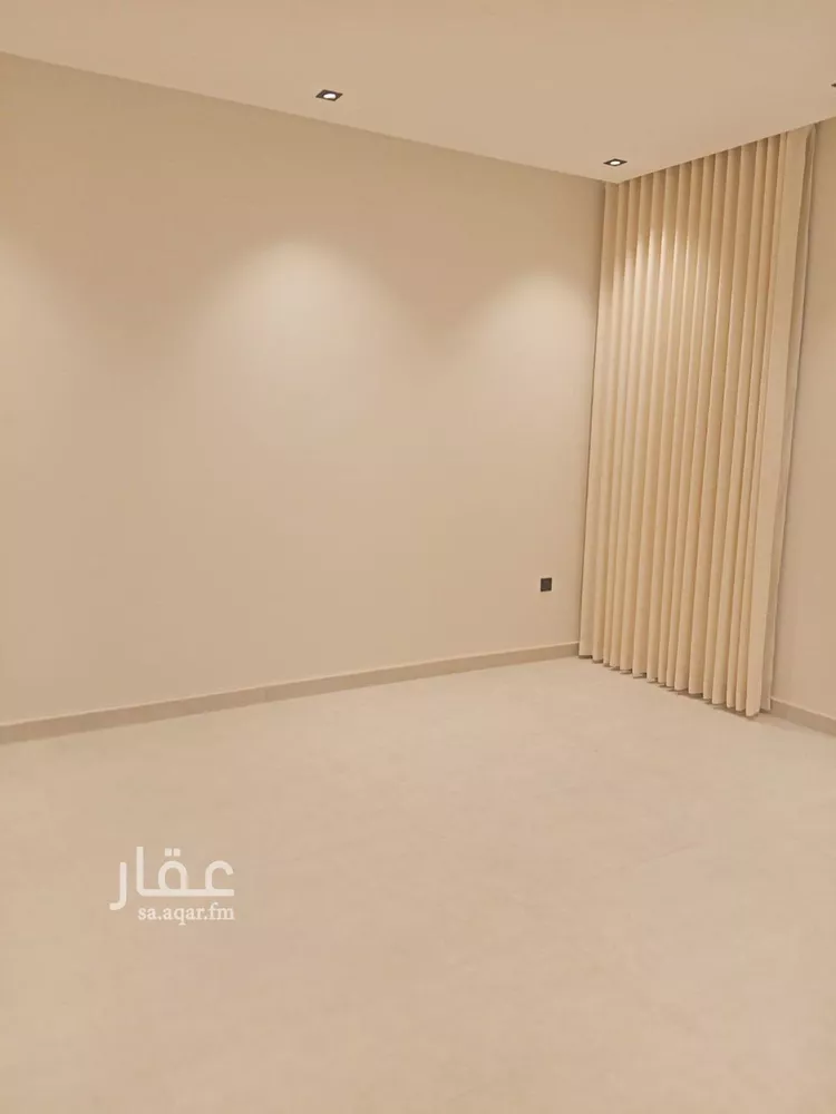 دور للبيع في شارع بعلبك, حي عكاظ, مدينة الرياض, منطقة الرياض صورة 2