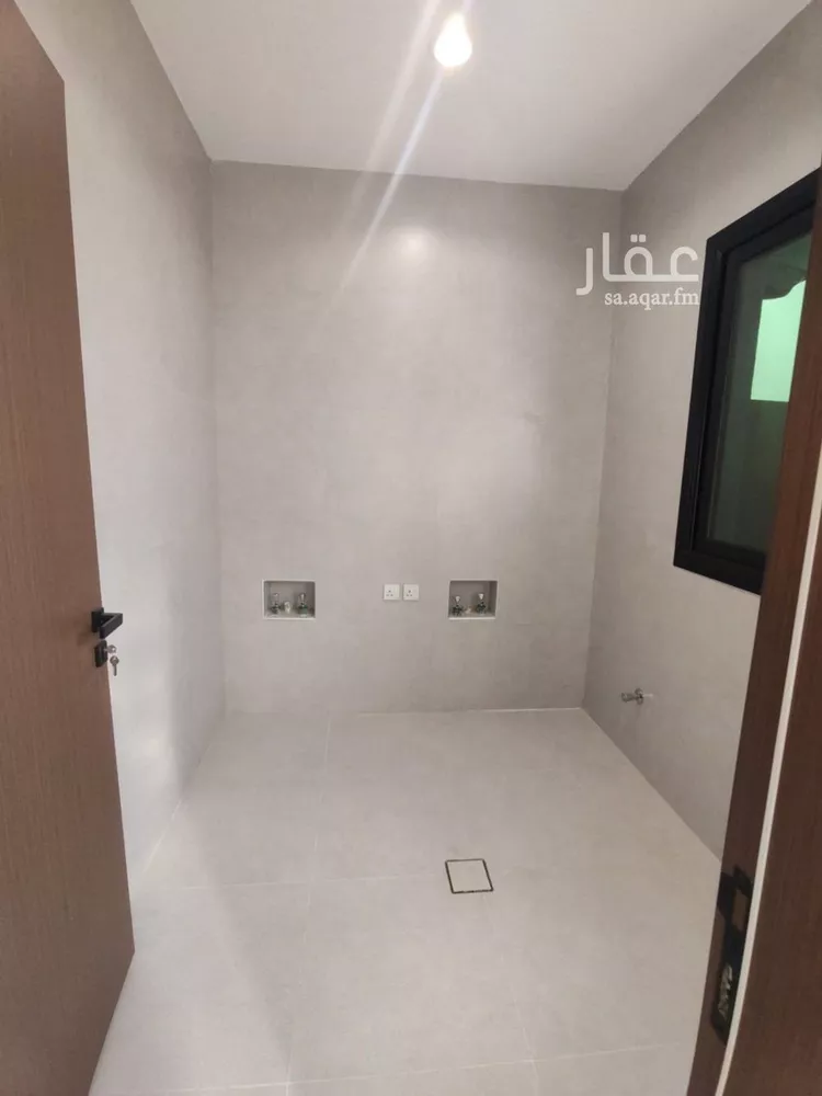 فيلا للبيع في شارع عبدالعزيز الربعي, حي الزهرة, مدينة الرياض, منطقة الرياض 8