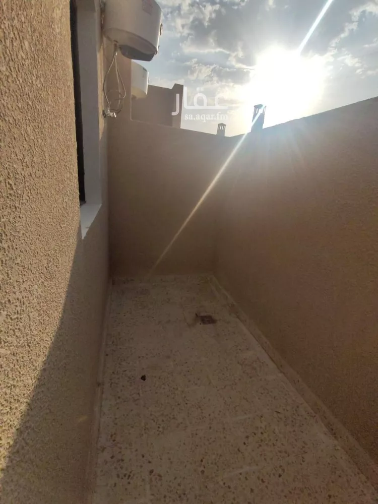 فيلا للبيع في شارع عبدالعزيز الربعي, حي الزهرة, مدينة الرياض, منطقة الرياض 22