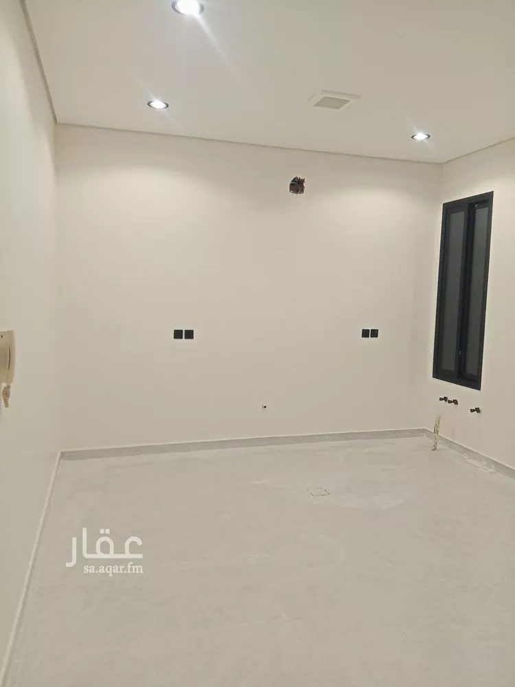 فيلا للبيع في شارع مصطفى عبدالرزاق, حي عكاظ, مدينة الرياض, منطقة الرياض صورة 3