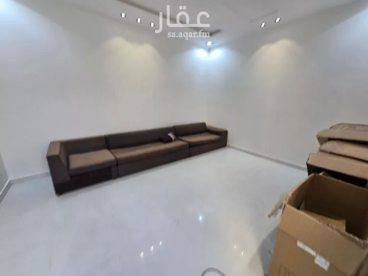 فيلا للبيع في شارع ابن سيدة اللغوي, حي عكاظ, مدينة الرياض, منطقة الرياض صورة 5
