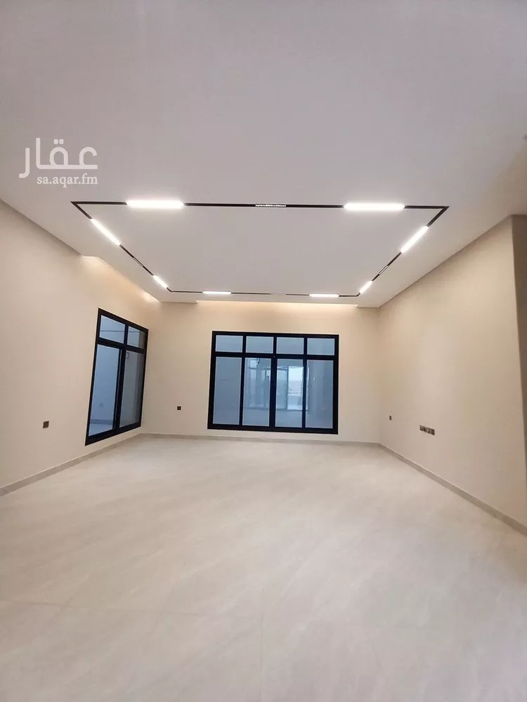 فيلا للبيع في شارع يوسف البزاز, حي عكاظ, مدينة الرياض, منطقة الرياض صورة 4
