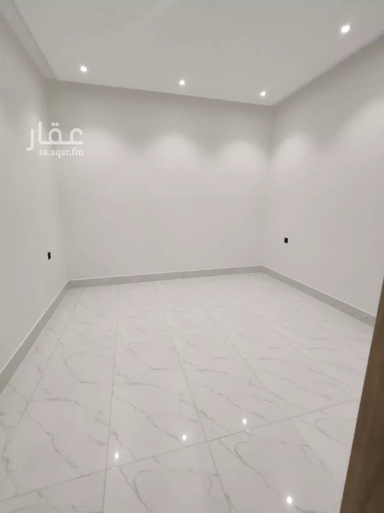 فيلا للبيع في شارع زين الدار المصري, حي العريجاء الغربي, مدينة الرياض, منطقة الرياض صورة 3