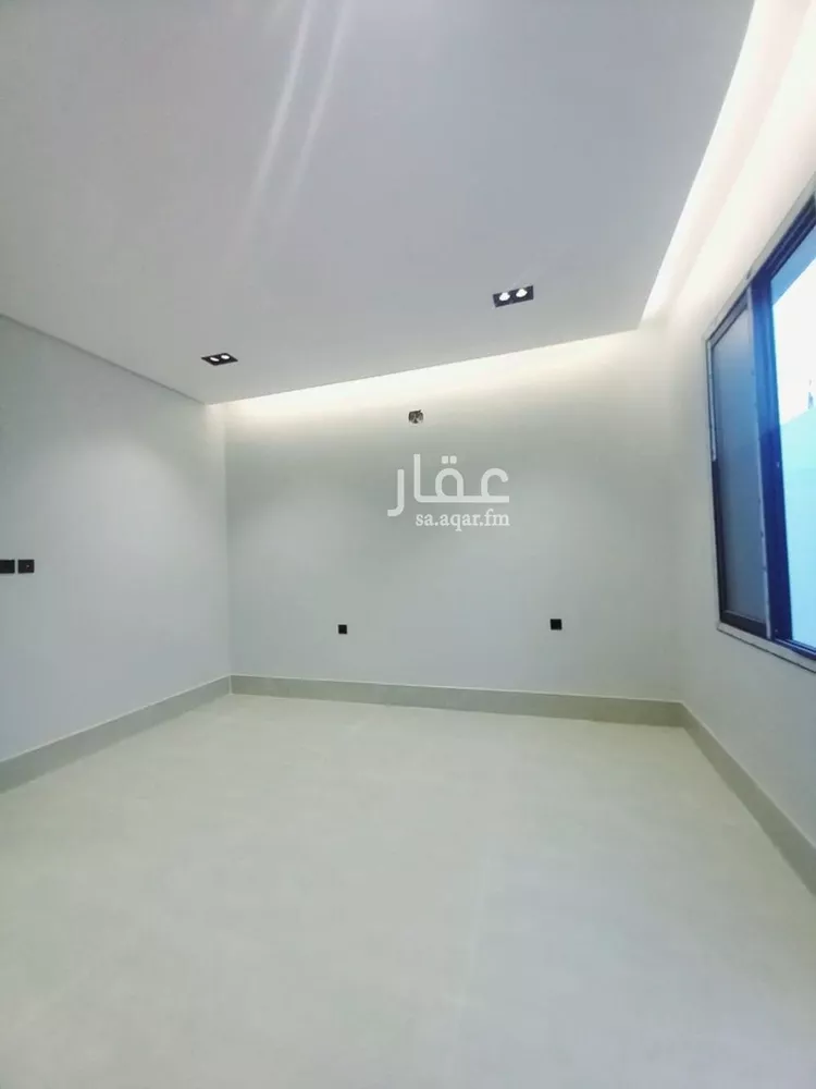 فيلا للبيع في شارع ابن مخلوف, حي عكاظ, مدينة الرياض, منطقة الرياض صورة 3