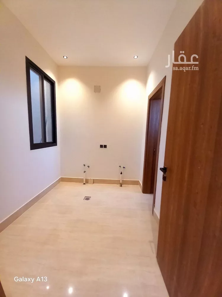 فيلا للبيع في شارع إسماعيل التيمي, حي المهدية, مدينة الرياض, منطقة الرياض صورة 3