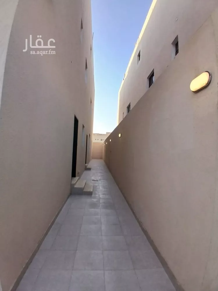 دور للبيع في شارع دينار, حي بدر, مدينة الرياض, منطقة الرياض صورة 5