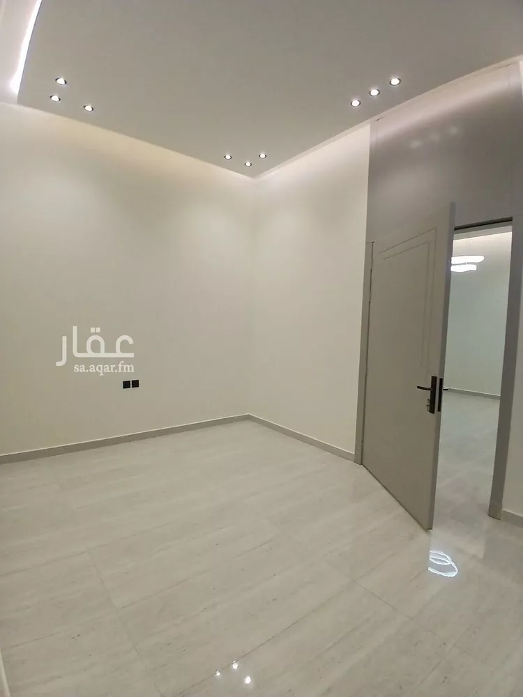 Villa for Sale in Riyadh Okaz صورة 3