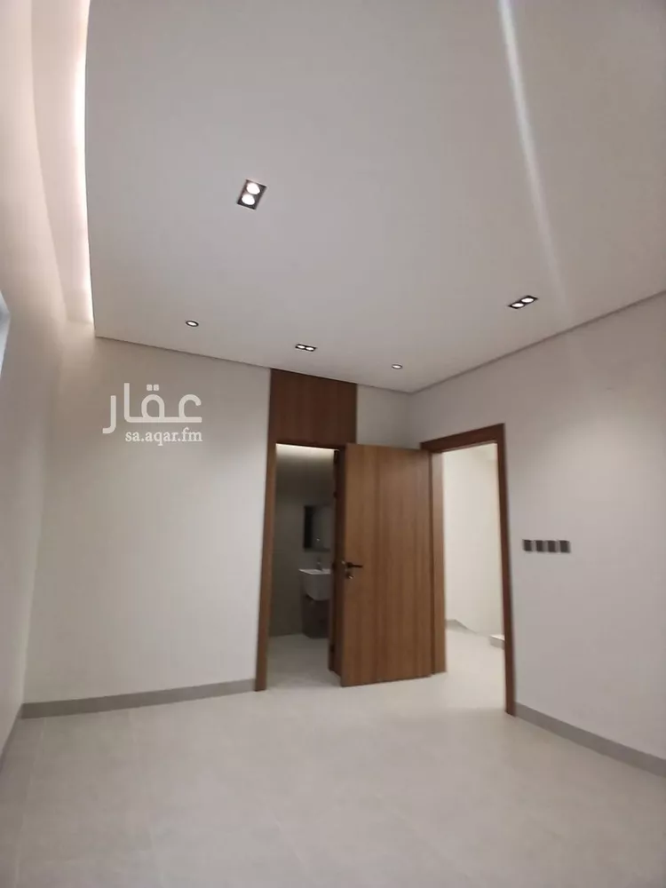 فيلا للبيع في شارع منصور البهوتي, حي بدر, مدينة الرياض, منطقة الرياض 15