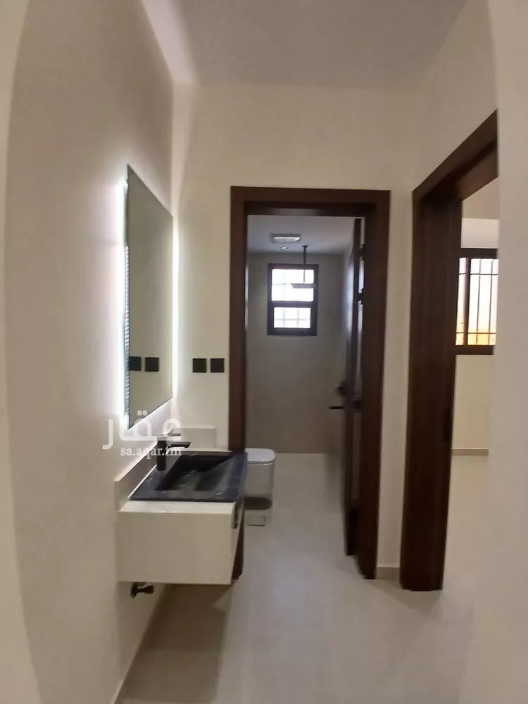 Villa for Sale in Riyadh Badr 7
