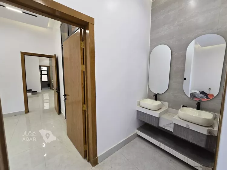 Villa for Sale in Riyadh Tuwaiq 17
