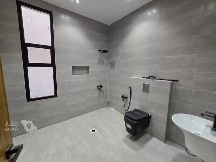 Villa for Sale in Riyadh Tuwaiq 18