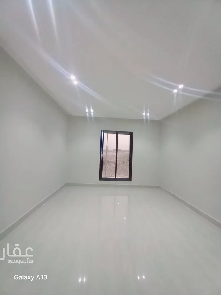 فيلا للبيع في شارع أحمد بن غنائم, حي بدر, مدينة الرياض, منطقة الرياض صورة 3