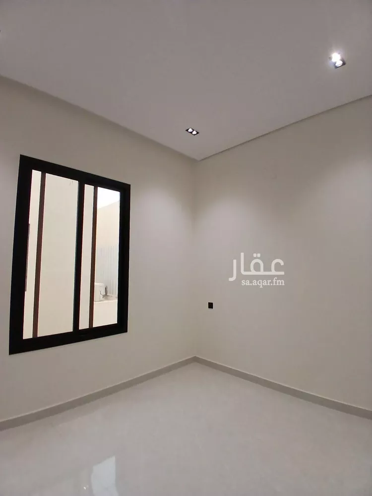 فيلا للبيع في شارع وادي فتح, حي بدر, مدينة الرياض, منطقة الرياض صورة 3
