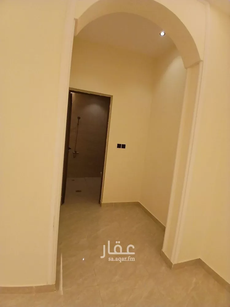 دور للبيع في شارع يزيد الحميري, حي بدر, مدينة الرياض, منطقة الرياض صورة 3