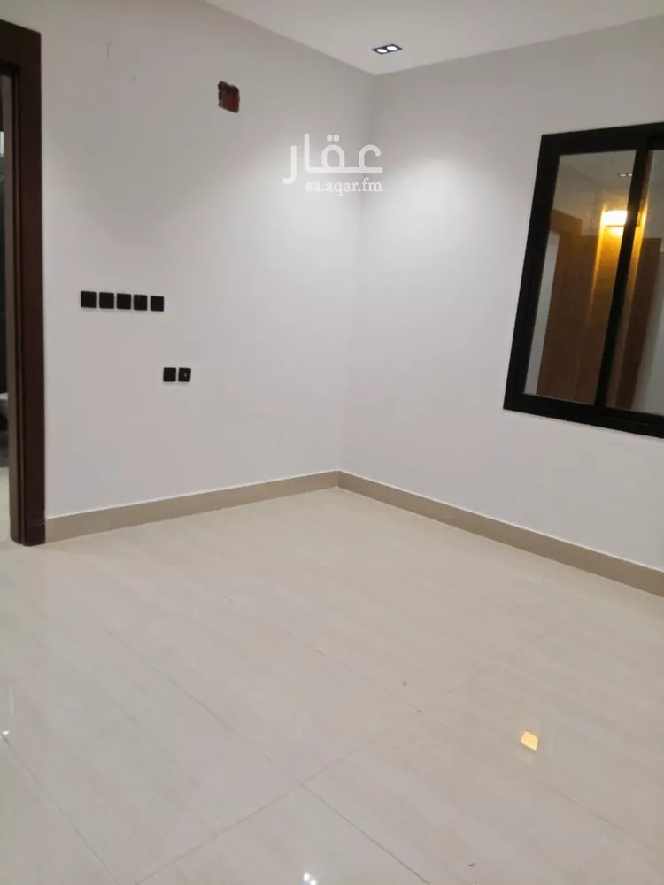 فيلا للبيع في شارع زين الدار المصري, حي العريجاء الغربي, مدينة الرياض, منطقة الرياض صورة 4