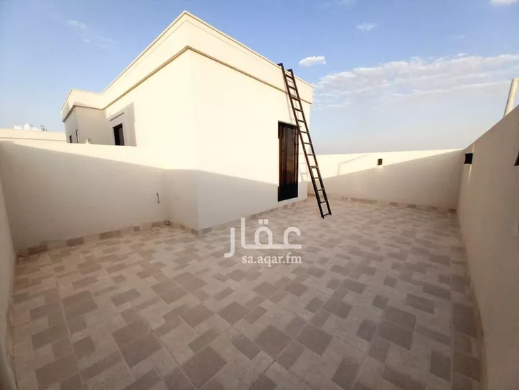 فيلا للبيع في شارع عمر بن وهب, حي المهدية, مدينة الرياض, منطقة الرياض صورة 2