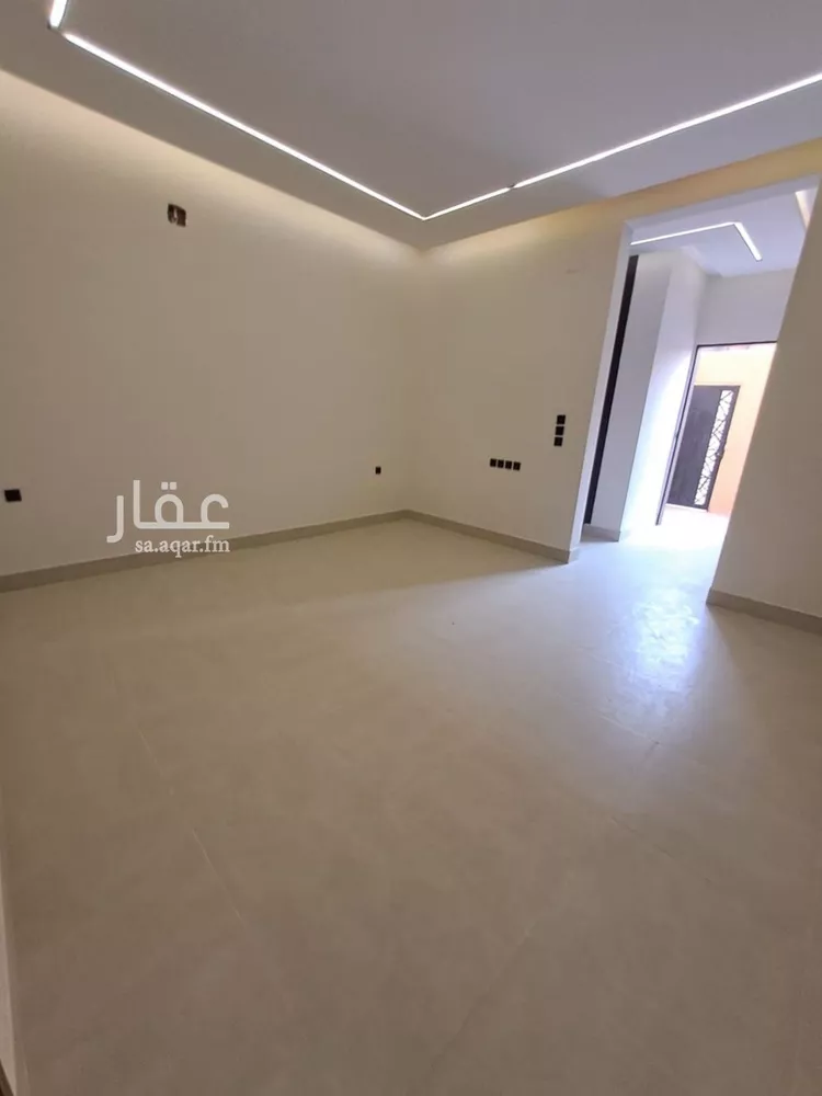 Floor for Sale in Riyadh Tuwaiq 8