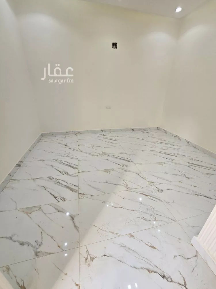 فيلا للبيع في شارع بيضاء نثيل, حي العريجاء الغربي, مدينة الرياض, منطقة الرياض 11