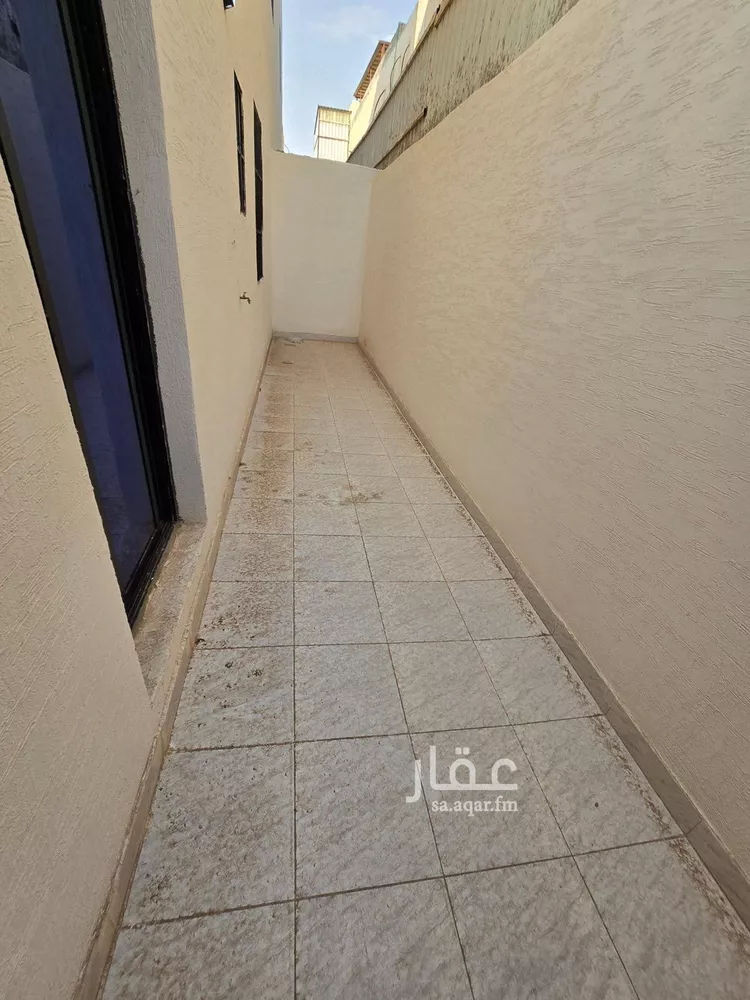 فيلا للبيع في شارع بيضاء نثيل, حي العريجاء الغربي, مدينة الرياض, منطقة الرياض 12