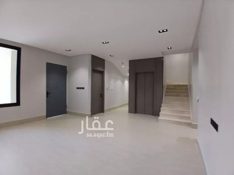 فيلا للبيع في شارع أحمد بن محمد الناطفي, حي العريجاء الغربي, مدينة الرياض, منطقة الرياض صورة 5