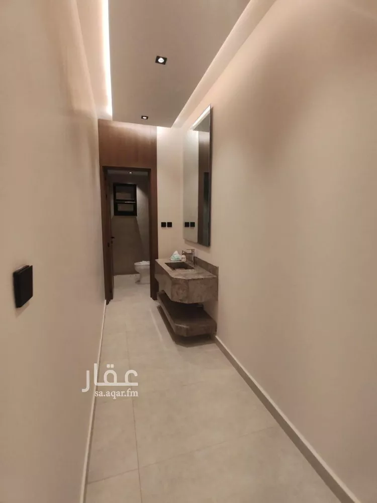 دور للبيع في شارع محمد بن صاف, حي عكاظ, مدينة الرياض, منطقة الرياض 10