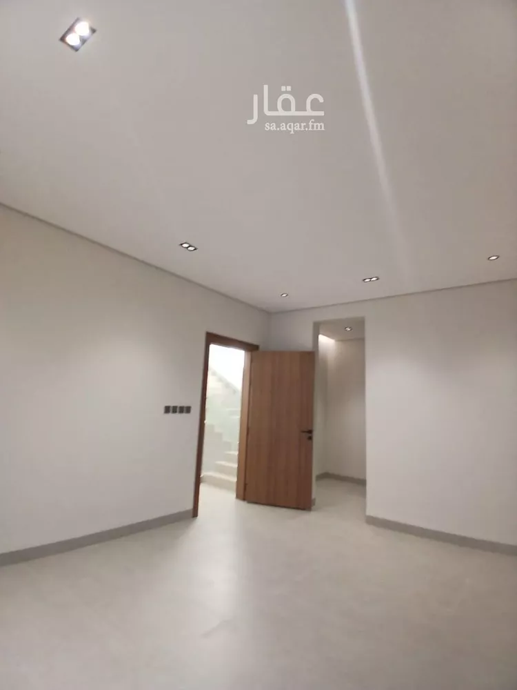 فيلا للبيع في شارع منصور البهوتي, حي بدر, مدينة الرياض, منطقة الرياض 11