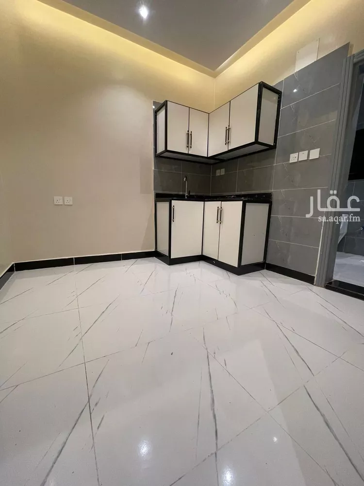 Apartment for Rent in Riyadh Al Uraija Al Wusta