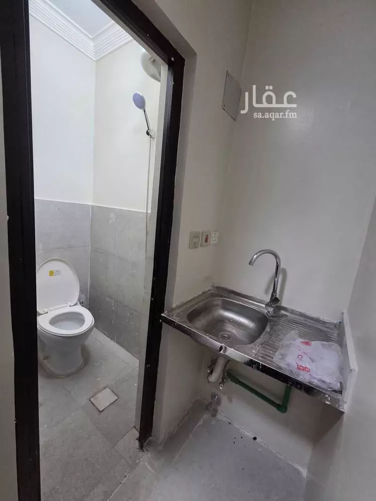 غرفة للإيجار في شارع أحمد بن مغيث, حي العقيق, مدينة الرياض, منطقة الرياض صورة 3