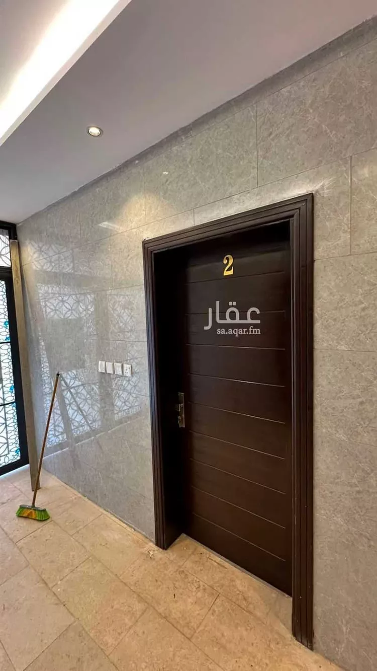 Building for Rent in Jeddah Al Frosyah