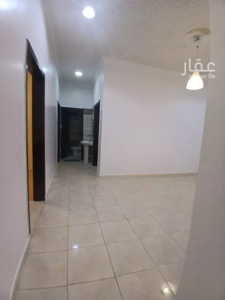 شقة للإيجار في شارع ابن الزبير الغرناطي, حي الرمال, مدينة الرياض, منطقة الرياض