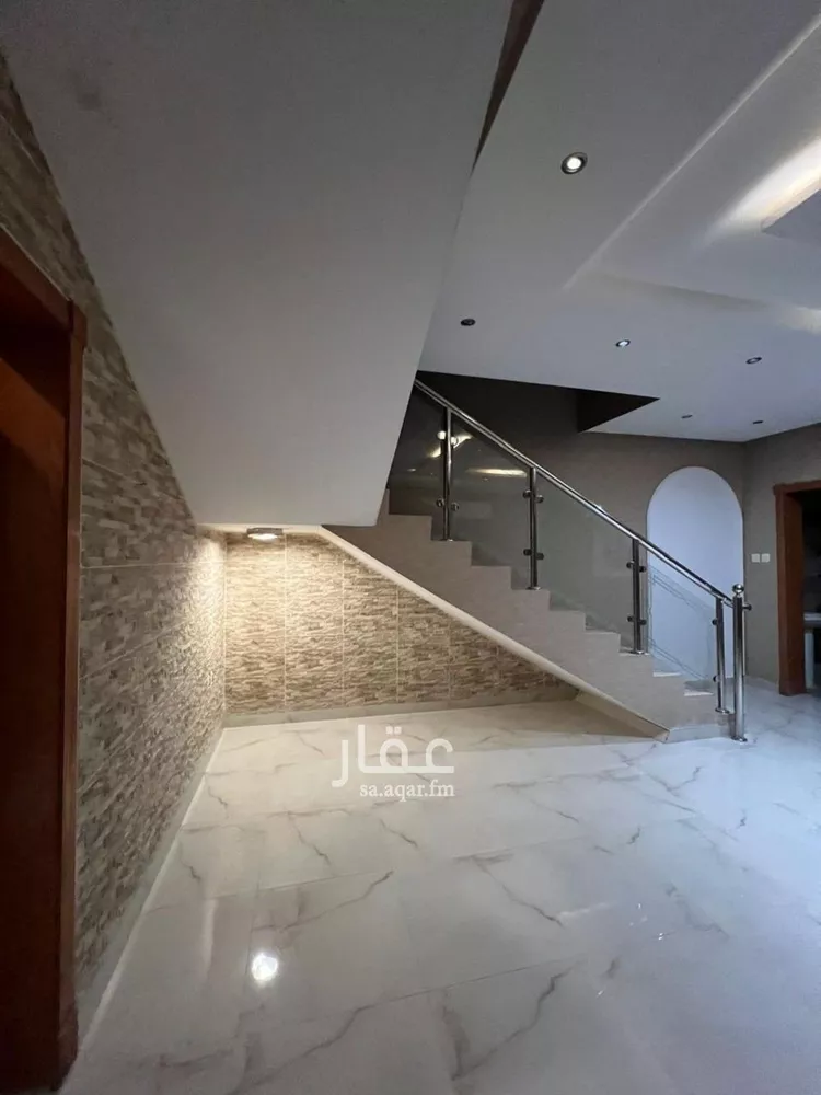 فيلا للإيجار في شارع عمرو بن كلثوم, حي عرقة, مدينة الرياض, منطقة الرياض صورة 3