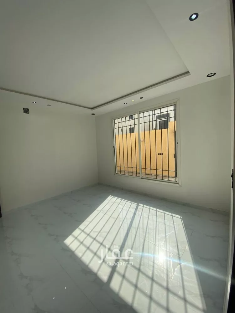 فيلا للإيجار في شارع عبدالكريم بن يوسف الأنصاري, حي بدر, مدينة الرياض, منطقة الرياض 15
